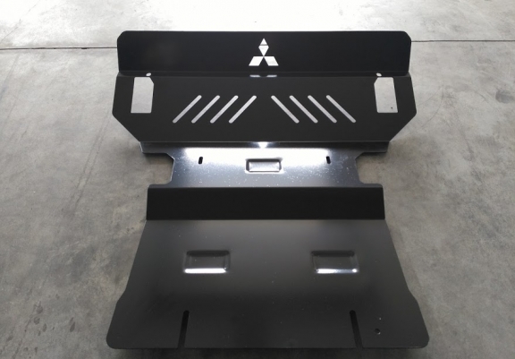 Steel sump guard for the protection of the engine and the radiator for Mitsubishi Shogun 3 (V60, V70)