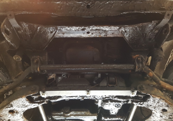 Steel sump guard for Nissan Terrano II 