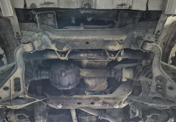 Steel sump guard for Chevrolet Tracker