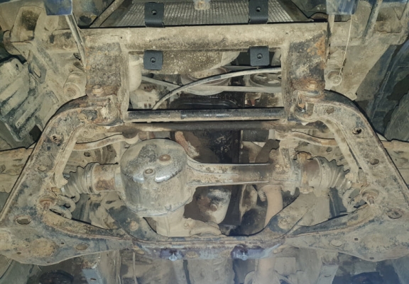 Steel sump guard for Suzuki Vitara
