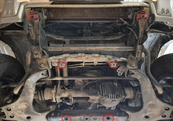 Steel sump guard for the protection of the engine and the radiator for Mitsubishi Shogun 3 (V60, V70)