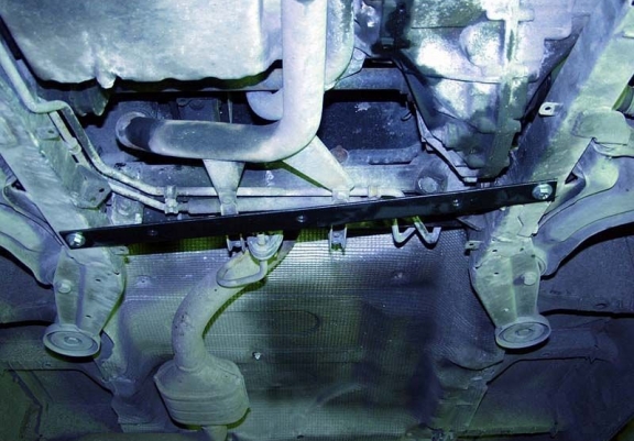 Steel sump guard for the protection of the engine and the gearbox for Mercedes Vito