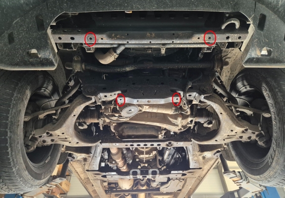 Steel radiator guard for Isuzu D-Max