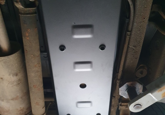 Steel fuel tank guard  for Mitsubishi L 200