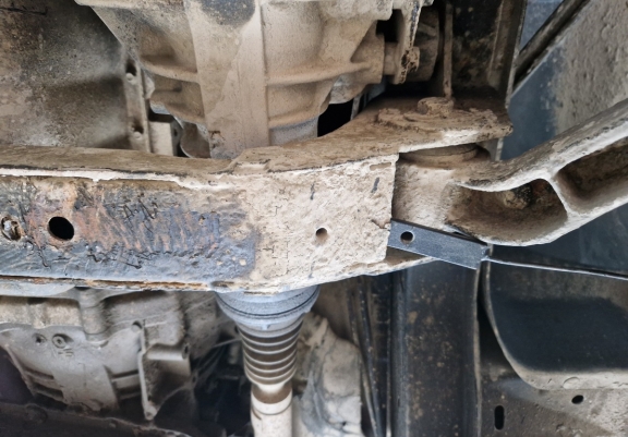 Steel sump guard for Jeep Cherokee - KJ
