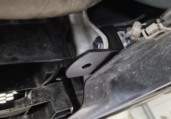 Steel sump guard for Peugeot 2008
