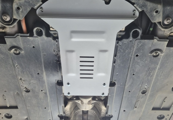 Aluminum catalytic converter guard/cat lock for Suzuki Swace